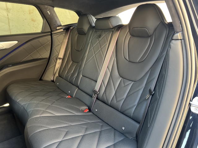 BMW XM 480 kW (653 CV)