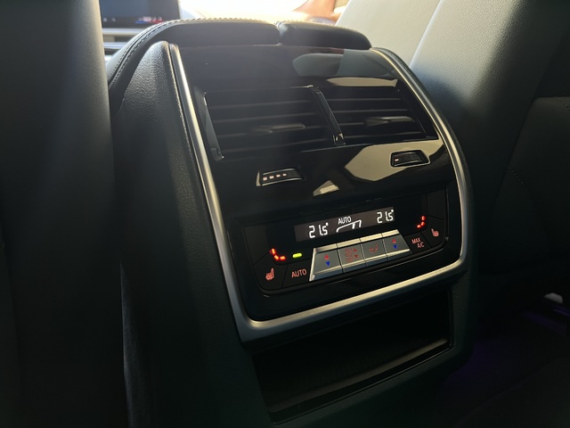BMW XM 4.4 PHEV 480 kW (653 CV)