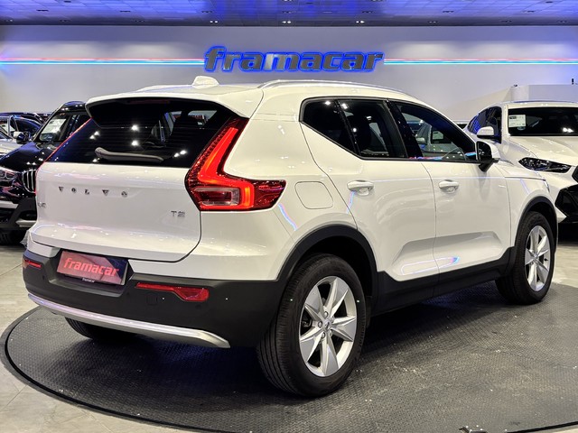 Volvo XC40 T2 Core Auto 95 kW (129 CV)