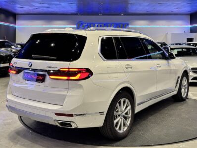 BMW X7 xDrive40i 280 kW (381 CV)