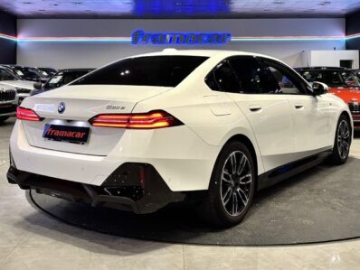 BMW Serie 5 530e 220 kW (299 CV)