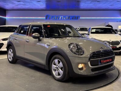 MINI Cooper 5 Puertas One 75 kW (102 CV)