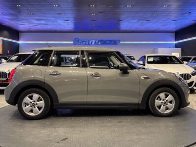 MINI Cooper 5 Puertas One 75 kW (102 CV)