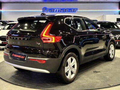 Volvo XC40 T2 Core Auto 95 kW (129 CV)